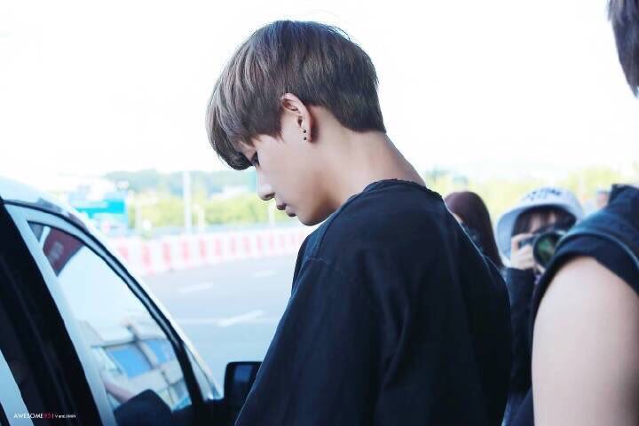taehyungpic's tweet photo. https://t.co/7F55nxNEKz
