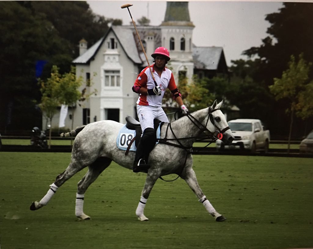 Pite Gucci (Grappa Granado X Medalla) mejor hoy en Pilar. Jugada X Juan Cruz Merlos.