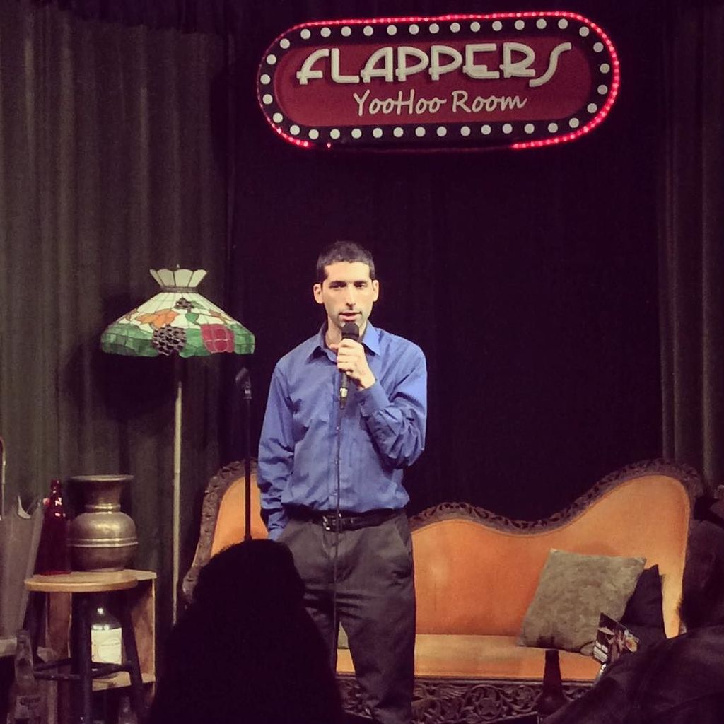 FlappersComedy's tweet photo. A club favorite @nerdyvirgin is now on stage in the Yoo-Hoo room #standup #standupcomedy #comedy #Comedian #flappe… https://t.co/0QGJmBSjyI https://t.co/F3Z0kurRAl