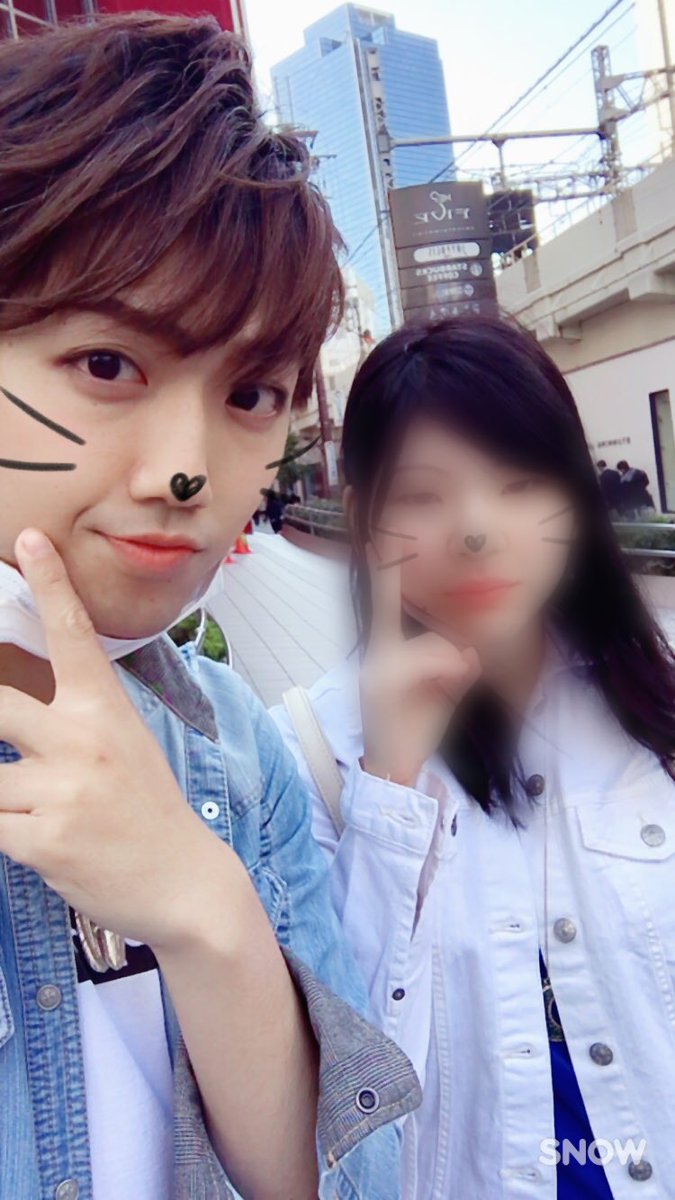 yuu2537's tweet photo. 祐太郎くんと会えた!!!!
居酒屋エグザイルまで会われへんと思ってたからめっちゃ嬉しかった🌼
梅田から難波まで一緒に行った👻
朝からありがとうございました😳
また会いたい(* ॑꒳ ॑* )⋆*
大阪観光楽しんできてください|•'-'•)و✧
@yuutaro1001 https://t.co/Yzj1VqPagr