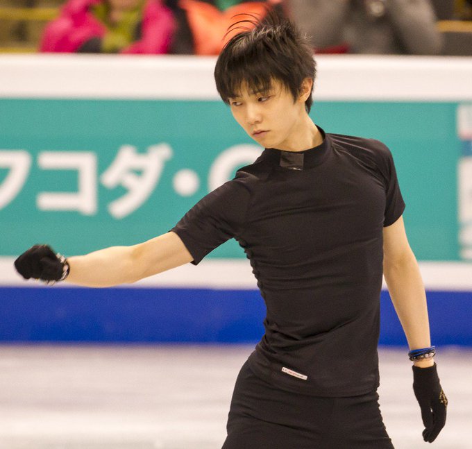 C9vkTW0UwAIWmov.jpg:small