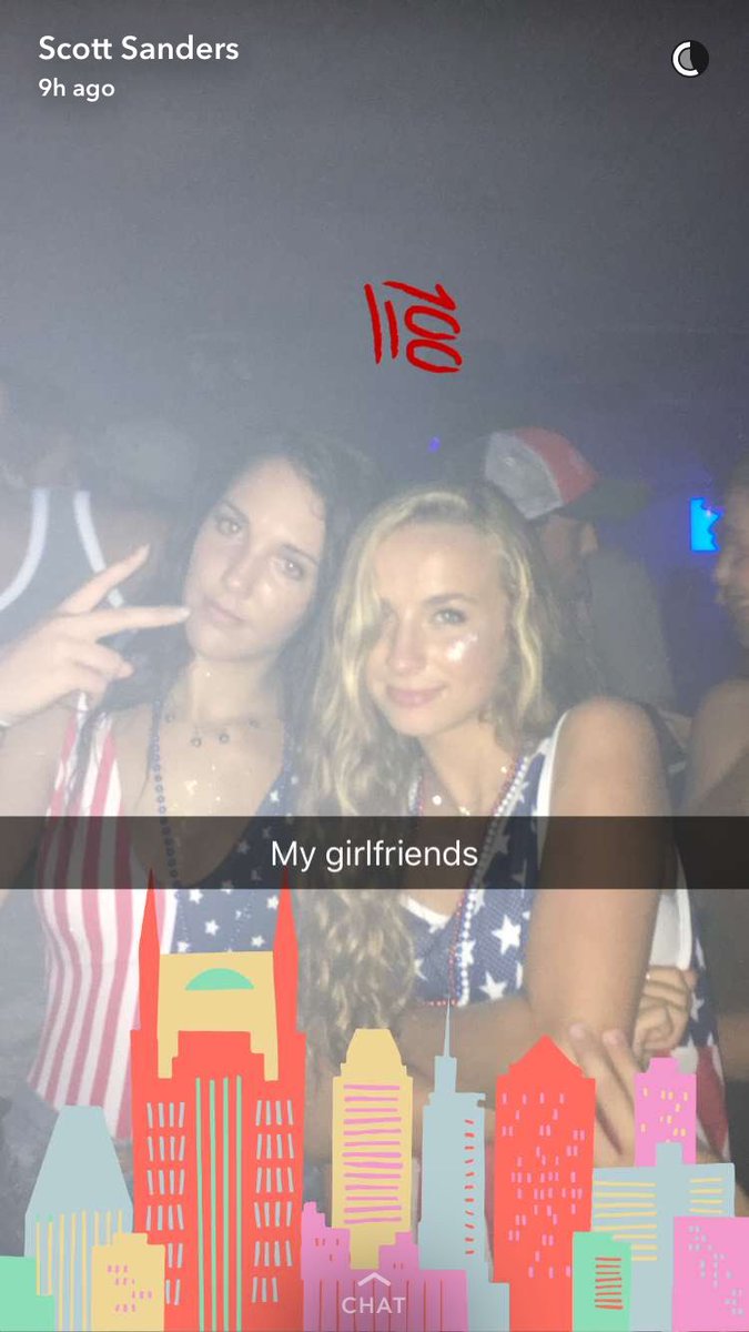 happppy birthday <a href="/emmaclifton_/">Emma</a> i love u lots #17 !!!! 😋😋