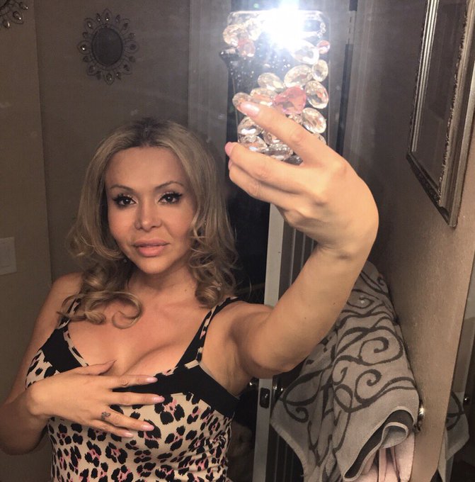 Yes Colby and I are divorced we will always be best friends and we are in a good place! Look I made divorce<a href="/tag/newprofilepic"class="tags"><span>#newprofilepic</span></a>