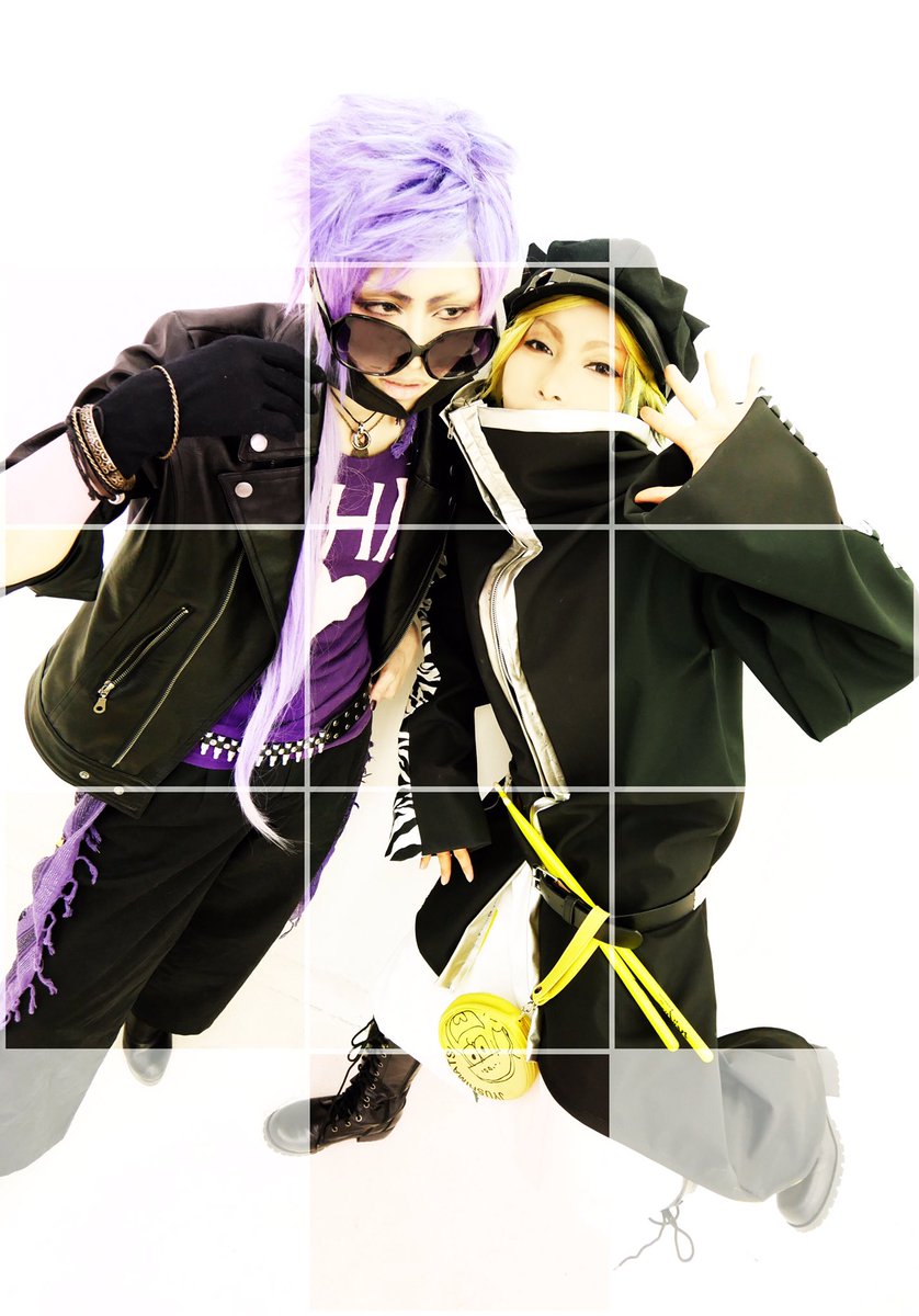 MNT_666's tweet photo. 【コス/おそ.松さん/数字】
#FUJIOROCK
寄ってらっしゃい見てらっしゃい
奇妙で奇怪。自由に自在。
可笑しな楽団で御座います
まずは紫と黄色の子からご紹介。
壱:紅茶んさん
JUICY:水音
photo:クレナさん Thanks💜💛 https://t.co/j8xQgEHFK6