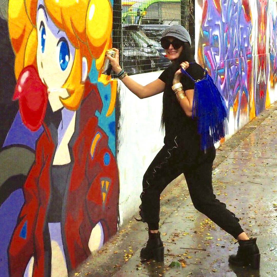 talaalamuddin's tweet photo. Graffiti Goals ๐จ๐ #streetart #getyourpainton #sprayitdontsayit #ZayanTheLabel #sunmoonrain #TALA #TotallyTALA #riserockrepeat https://t.co/qZuz7KKUVT