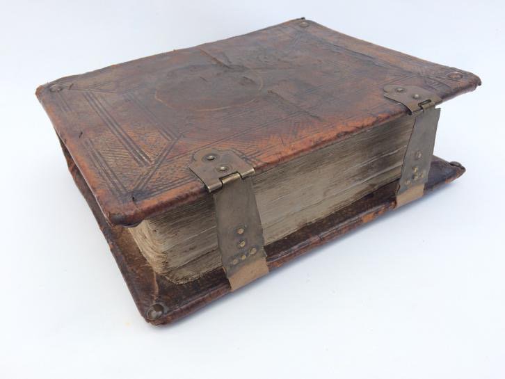 KringloopAssen's tweet image. Antieke bijbel - 1721 link.marktplaats.nl/m1156889752?ut…