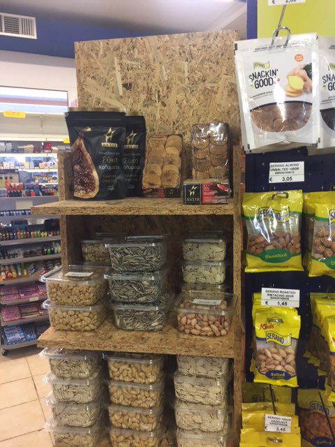 Sterling_OSB's tweet photo. More OSB inspiration: Being used here for shop shelving & displays in @westfieldlondon #shopinteriors #OSB https://t.co/YuFfgDYjZP