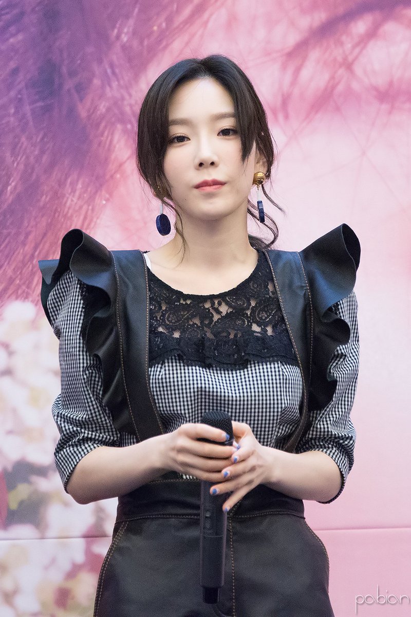 Pabian_Photo's tweet photo. 170614 서현역 태연 팬사인회 직찍 25장
https://t.co/yT11lOwWUT https://t.co/vsXiT9SsEv