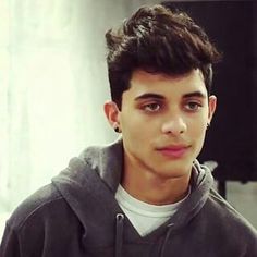 TeamP4JERICK's tweet photo. -Era un bebe loco
-Justo en el cora
-Como crecen
#LaBandaErick ahre https://t.co/tzZpN9TXO0