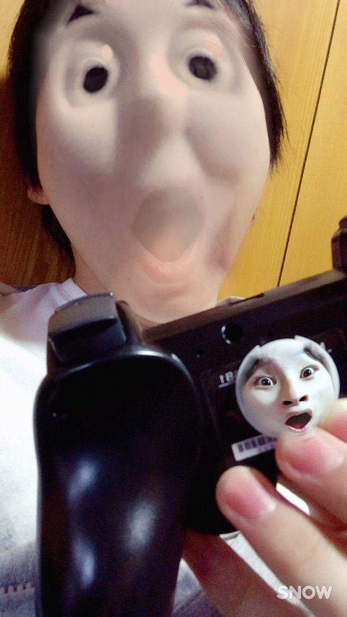 リボルバーズ 丸谷 A Twitteren おもしろ半分でトーマスと顔交換したら夜中にトイレ行けなくなるくらいビビるんでやらない方がいいですよ リボルバーズ 丸谷 A Twitteren おもしろ半分でトーマスと顔交換したら夜中にトイレ行けなくなるくらいビビるんでやらない方がいいですよ