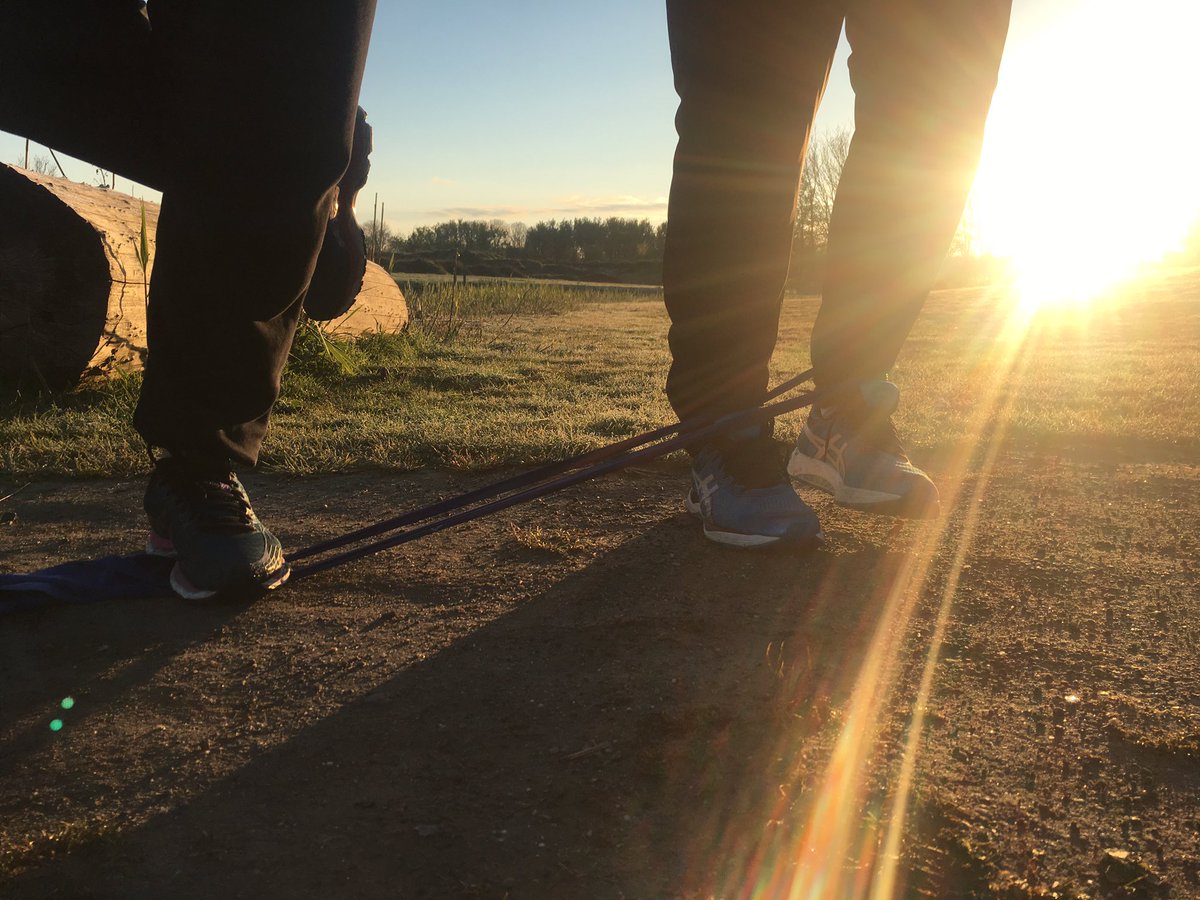 De ochtend weer gestart met twee geweldige kanjers in fantastische omstandigheden #gezondeleefstijl #training #pt #zon