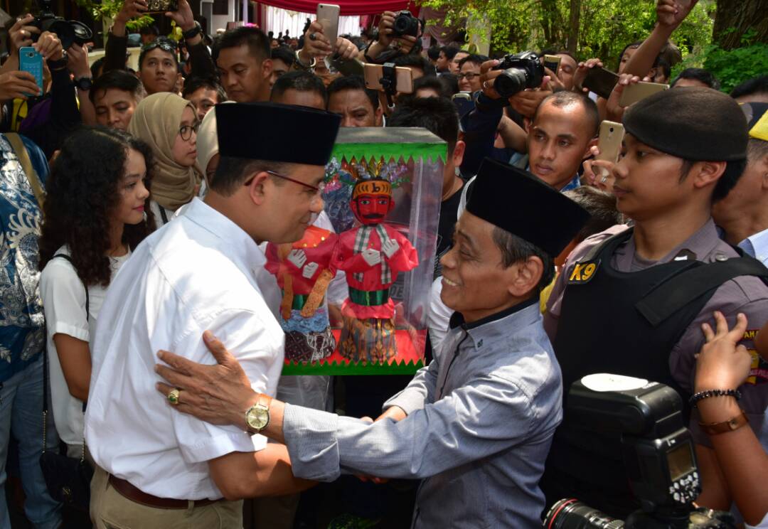 PLASMA_JKT's tweet photo. #GubernurBaruJakarta adalah pengorbanan warga yg tidak terpengaruh terhadap black campaign https://t.co/yZGUFj6o39