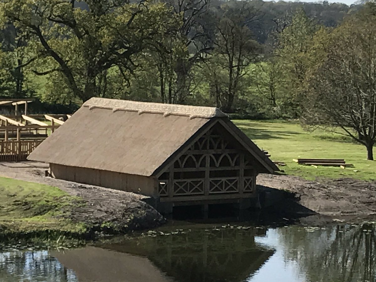 assoc_f's tweet photo. The boathouse @WarwickCastle is quite exceptional now it's completed @LtdTreasure @_rmandp https://t.co/ncHL26ZOks