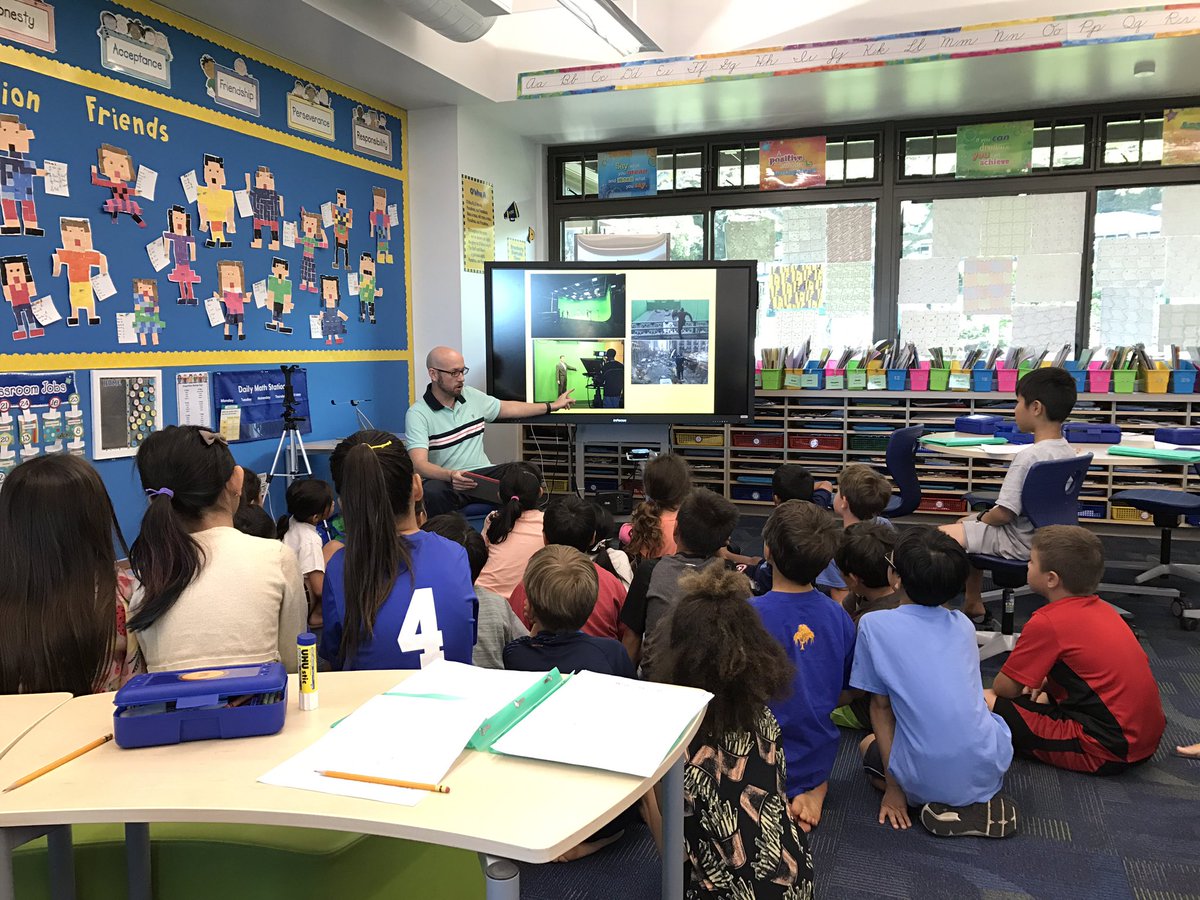 punstudy's tweet photo. @chasemitsuda @TeachingJake @DoInkTweets @TeachingJake shared his #techpertise with @PunahouSchool students today
Here he is using @DoInkTweets green screen with 2nd Graders #punPLC https://t.co/fMCf2M0Z1L