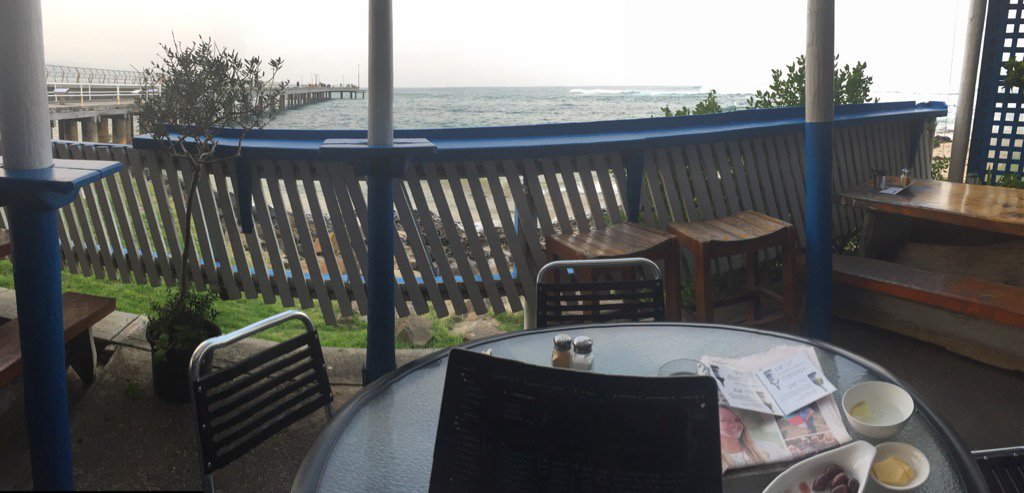 simonraikallen's tweet image. #cafecoding Now this is the spot!