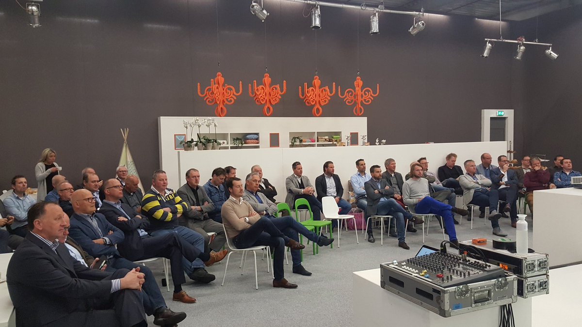 Ontbijt bij Rhinetex in Deventer. Het nieuwe bedrijf van Marco Aarnink, met zijn succesverhaal van Drukwerkdeal