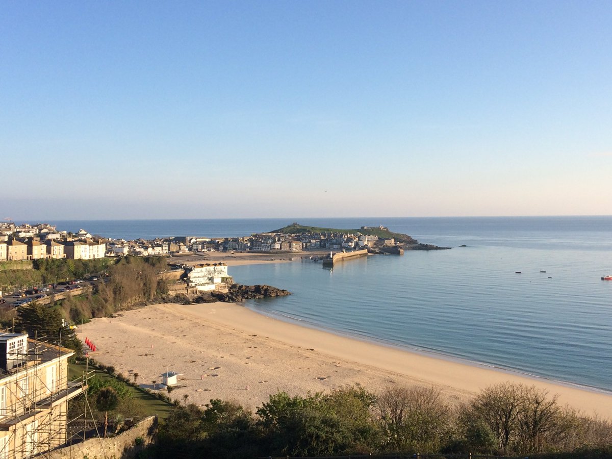 StIvesHarbour's tweet photo. What a glorious start to the day -ENJOY @beauty_cornwall @Cornwall_Today https://t.co/JTRl0QXVjO