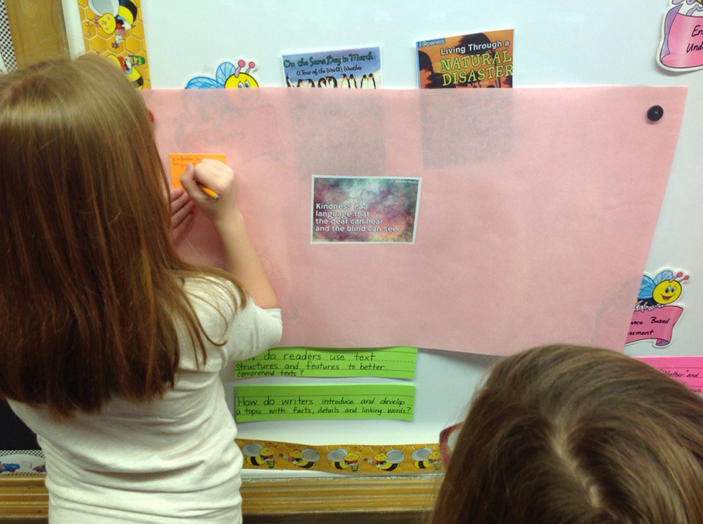 JPlascencia4th's tweet photo. Inspirational Gallery Walk #3rdgradedolphinsplash #kidsdeserveit #kidsview https://t.co/T1tvCLwqqX