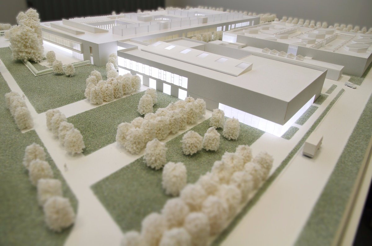 FVCollege's tweet photo. We're loving this 3D model of our #newfalkirkcampus - check it out now at the Falkirk Campus reception #excitingtimes https://t.co/jK3iocKNe5