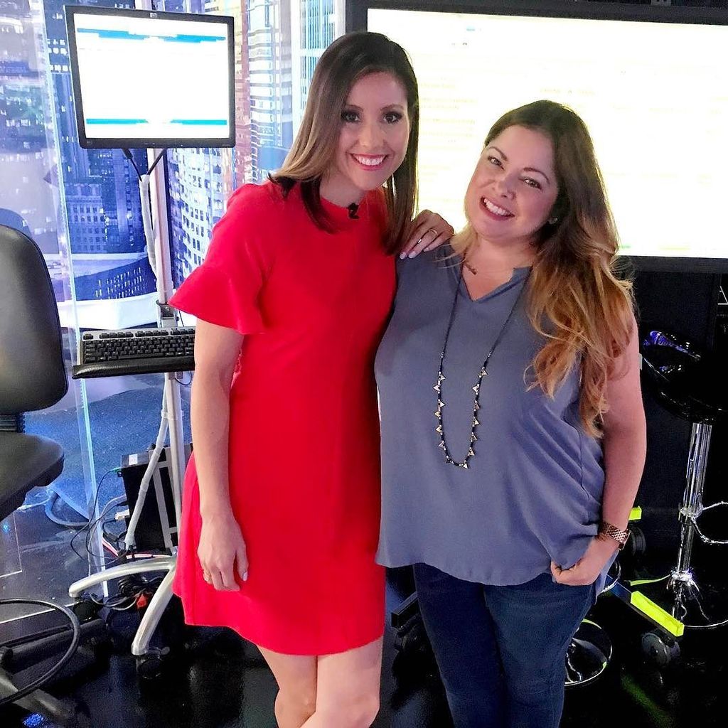sparklinglala's tweet image. Today on @univision34 #APrimeraHora morning news we chatted about Technology for Seniors 👵🏼. Loving @annabellesedano Spring dress! #techlif…