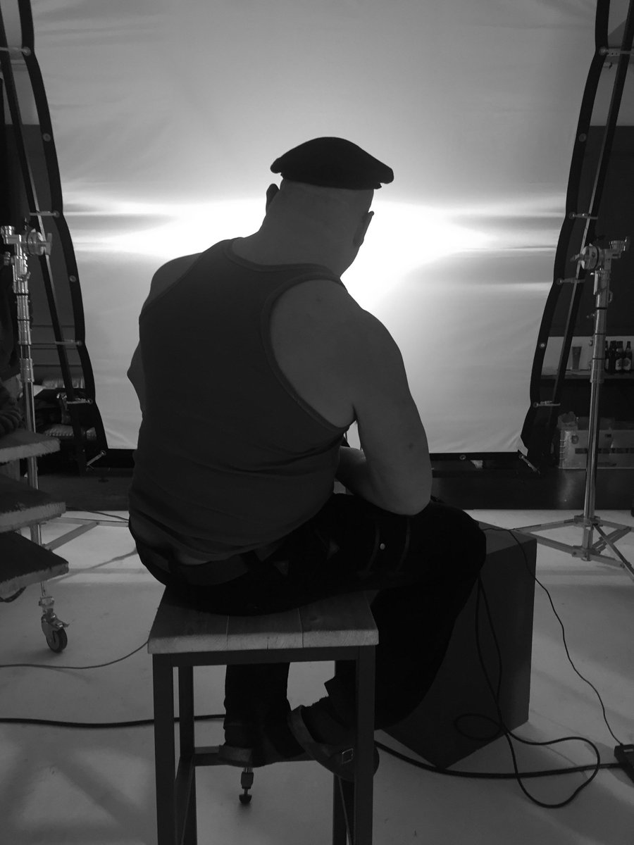 Ganz starke Aussichten! Haltet die Augen offen, Leute, Anfang kommender Woche gehen wir die Wände hoch! #schneiderweisse #speziell