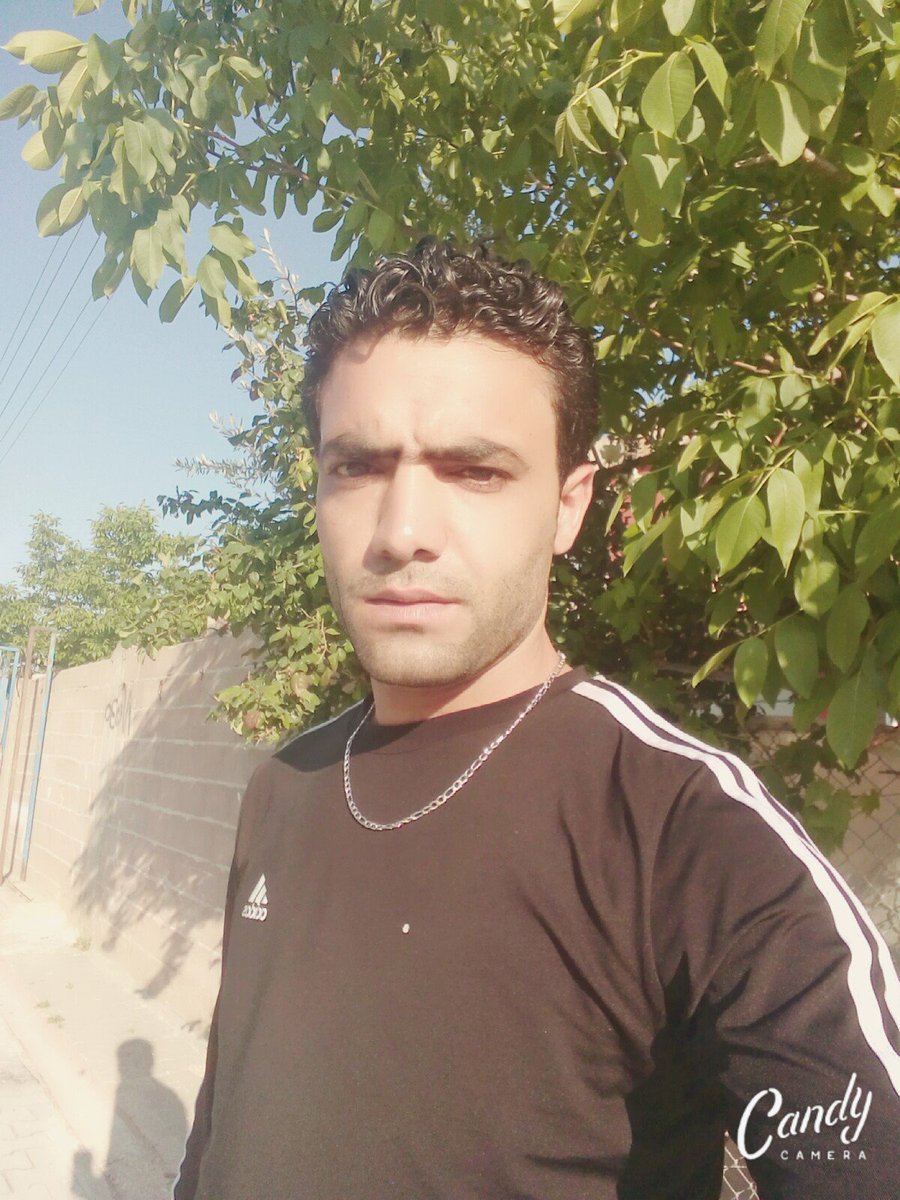 دنيا صغيره ومش مفهومه كل الناس تايها ومهمومه......ولما تسال مين الظالم تطلع كل الناس مظلومه