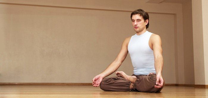 AyurUniverse | Yogasanas for pain relief from Arthritis