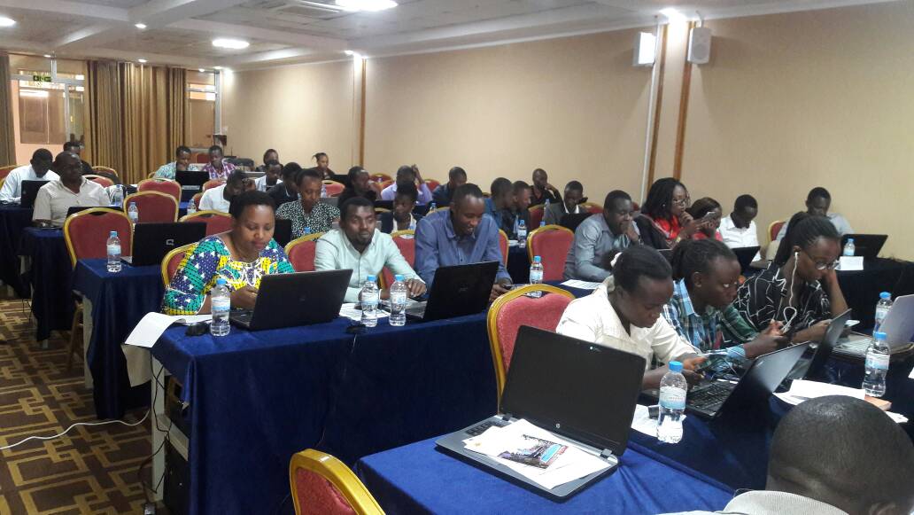 merardmp's tweet photo. DG @Rwanda_Housing A. Kampayana : Nje kubibutsa indangagaciro na Kirazira #Kirazira kurya ruswa. Learn the system #BPMIS and deliver. https://t.co/kW0lINPmxp