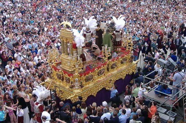BustosMellado's tweet photo. Ha terminado la Semana Santa, el tiempo ha sido fabuloso, han disfrutado los cofrades, el público en general y sobre todo los negociantes. https://t.co/6aaiQzEbCC