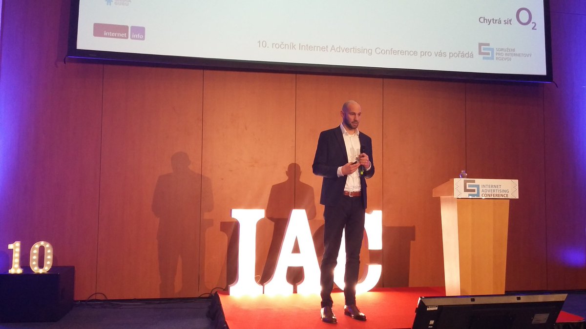 InternetInfo's tweet photo. Michal Girgle z @O2MediaCZ hovoří o využití geolokalozačních dat. #IAC17 https://t.co/IChMJ32cb3