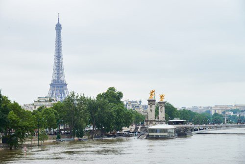 Katherine_Coach's tweet image. Global insured disaster losses hit four-year high #insurance bit.ly/2k69M6r