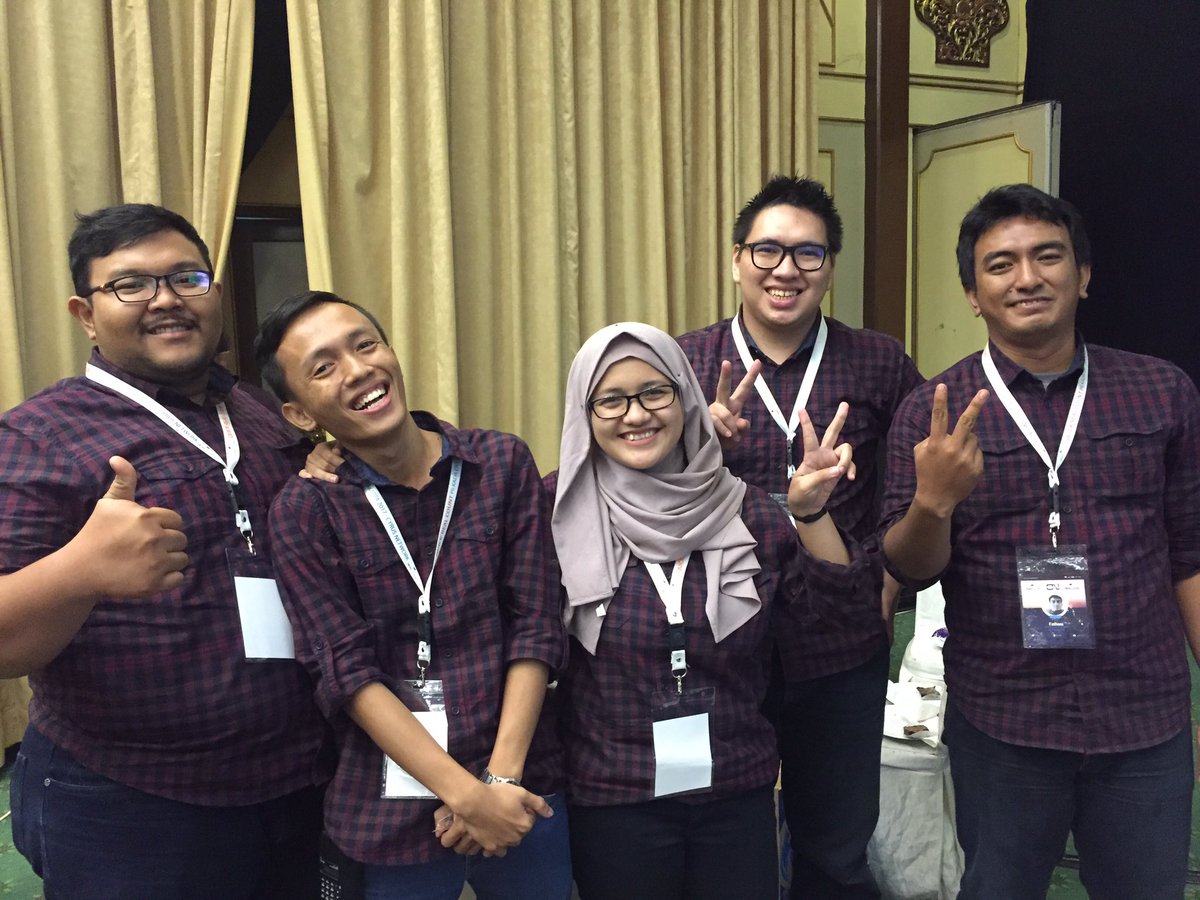amaliaayuningts's tweet photo. Kami bangga jadi teman @basuki_btp cc @temanAhok Good Luck for us ❤ https://t.co/BOGUPAldnW