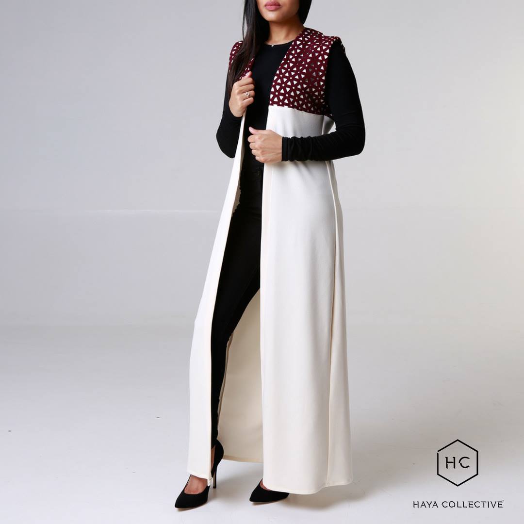 HayaCollective's tweet photo. Exude elegance in a floor length robe.
Shop Mira Robe now at https://t.co/rCfNxtq764.
#Modestwear #Modesty #ModestMovement #ModestFashion https://t.co/yI1VIrihxQ