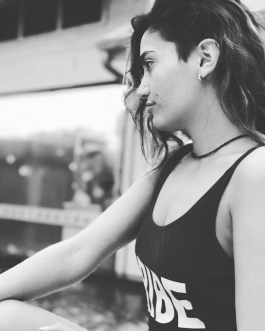 Te mereces alguien que se le escape una sonrisa cada vez que te vea .. https://t.co/IPLIPBoVIe