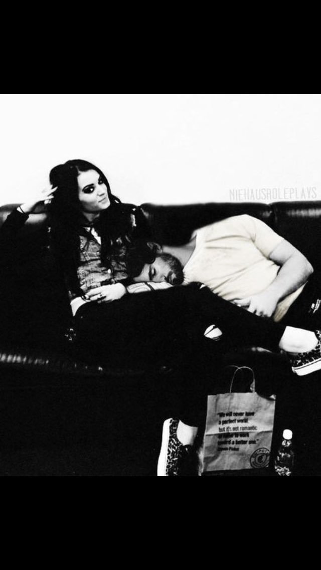 xoscreamqueenx2's tweet photo. My baby resting his head on my lap 😊😘😘 I love you Babe @RolllinsWWERPSR https://t.co/0W1YRlwegK