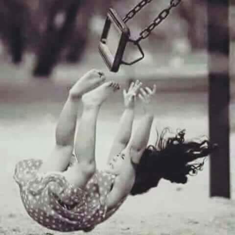 #كلمه_تستحق_التامل مؤلم حقااا ان تسقط وانت في قمة السعاده💔