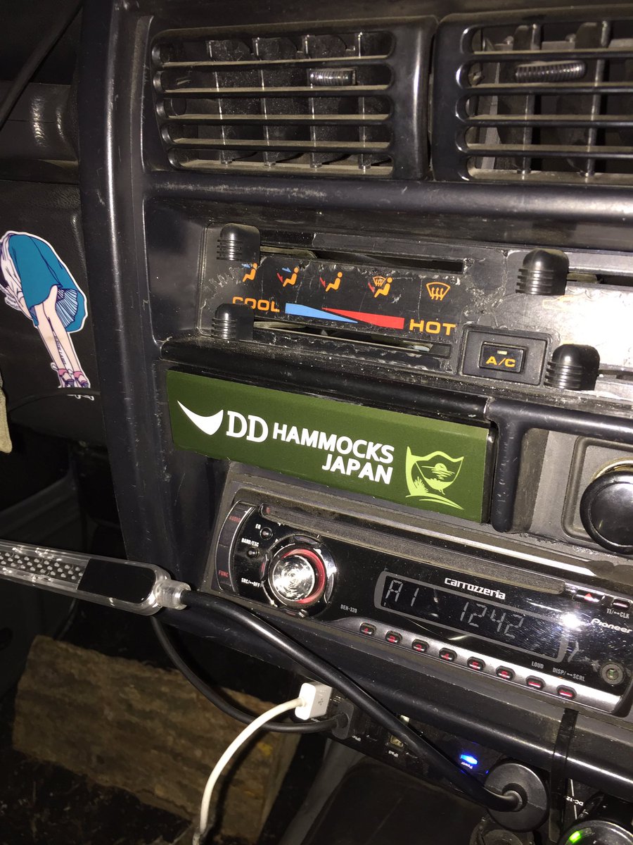 ヒロシ 販売時 エアコン って書いてあったら エアコン効くって前提じゃないの 効かない 納車２日目でオイル漏れ ラジエター液漏れもあったし 保証も工賃だけだし 古い車だから故障するのは理解できる だけどこれらは全部元からじゃないか