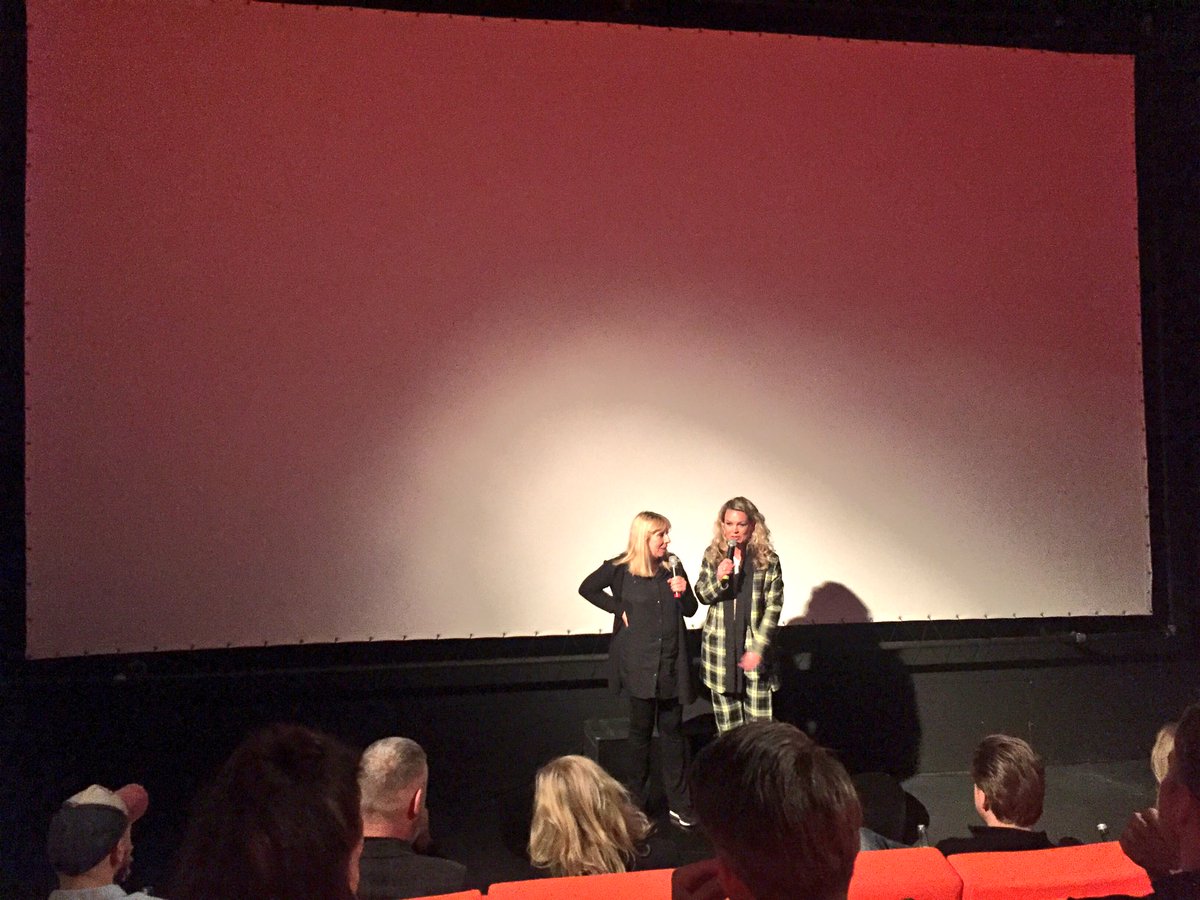 Er komt weer n serie op LindaTV! #devlucht wordt as we speak gepresenteerd door <a href="/jildouvdbijl/">jildou van der bijl</a> en Will Koopman. <a href="/LINDAnieuws/">LINDA.</a> <a href="/ShownieuwsSBS6/">Shownieuws</a>