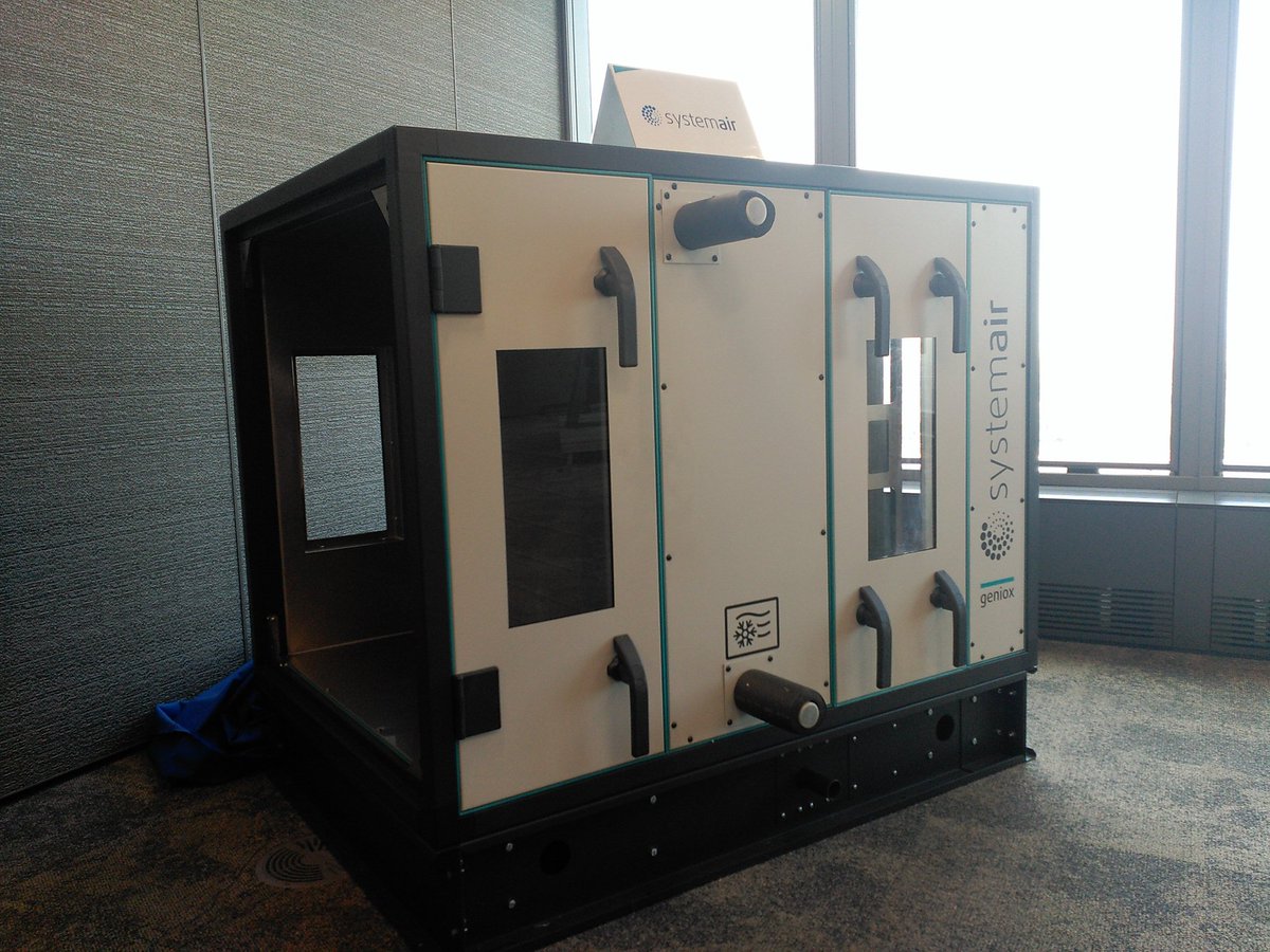Ebuilding_es's tweet photo. Excelente la nueva gama de #Airhandlingunits de #systemair. Gracias por la invitación. #geniox https://t.co/HJfHpC9B1k