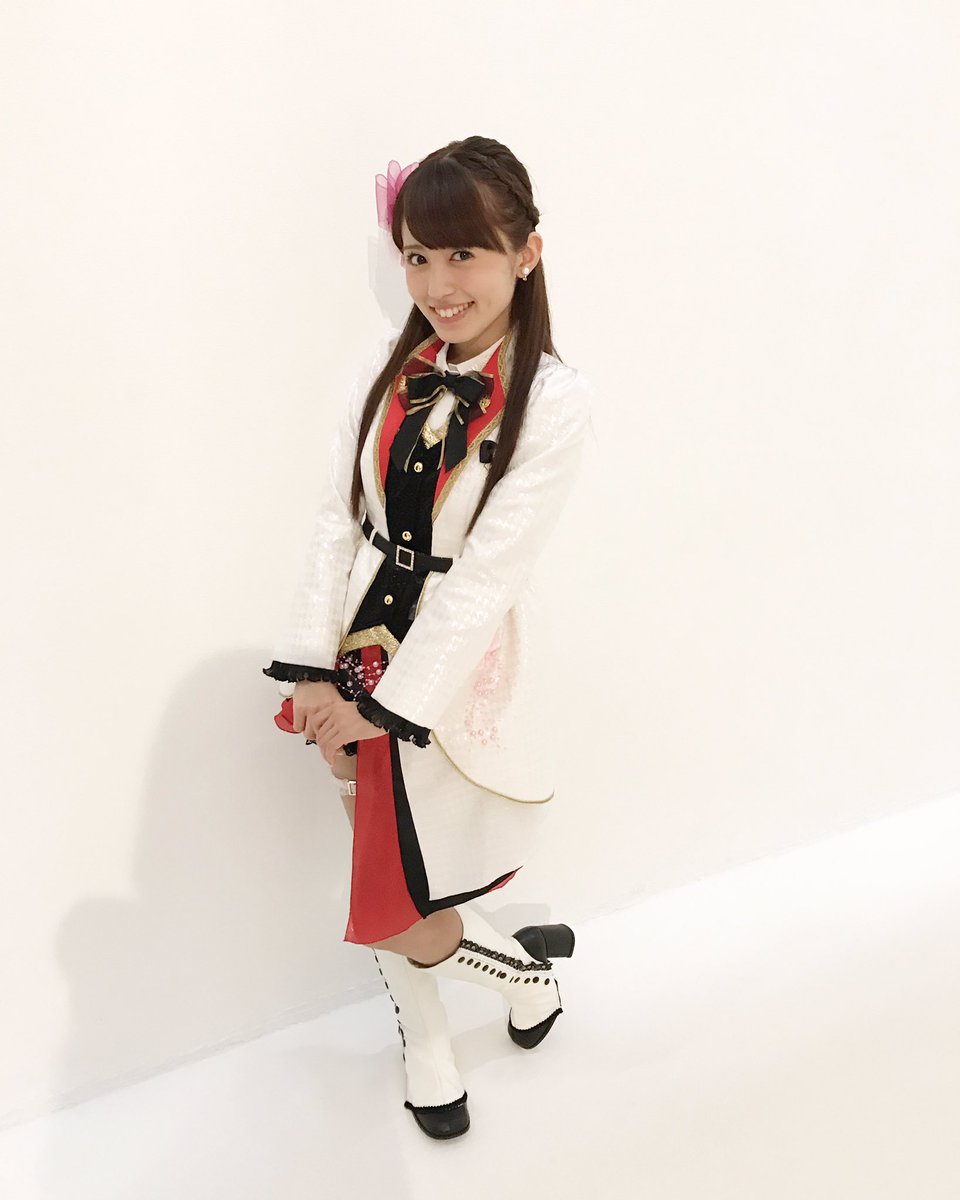 Rikako_Aida's tweet photo. CUTのオフショットpart ②📷
MIRAI TICKETの衣装は、いつものAqoursとは違ったテイストで、これもまた好き。この衣装で改めてお写真を撮ってもらえて本当に嬉しい☻

#朱夏ちゃんと⚓︎🌸 https://t.co/OGCImvos1B