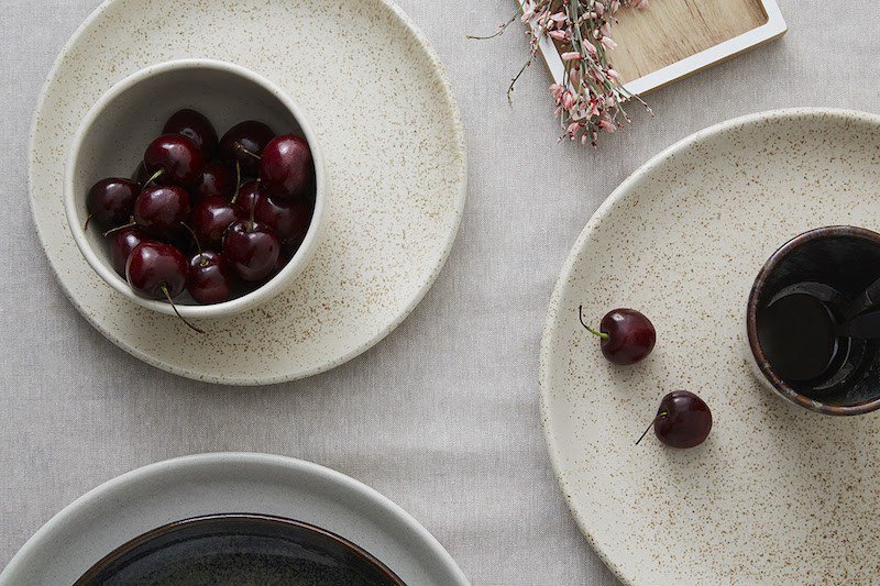 New post! Five new homeware and furniture finds for April, from smart lighting solutions to modular sofas + more catesthill.com/2017/04/19/on-…