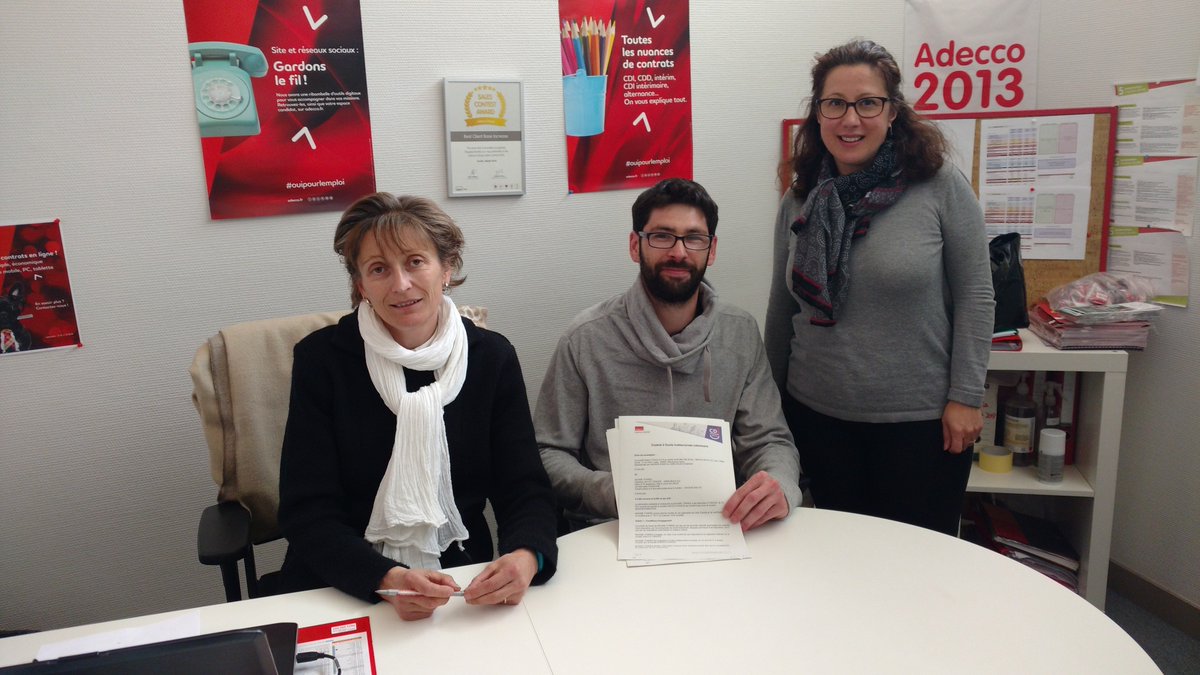 Bravo à Maxime Torres qui signe aussi son CDI Intérimaire. Nous sommes très contentes pour lui :) Longue vie chez Adecco !!