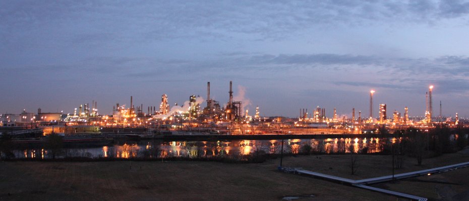 HydrocarbonProc's tweet photo. E. Coast #refiner shuns #Bakken delivery as #Dakota Access #Pipeline starts https://t.co/JioWmtcBlY https://t.co/LA6GbR0JzN