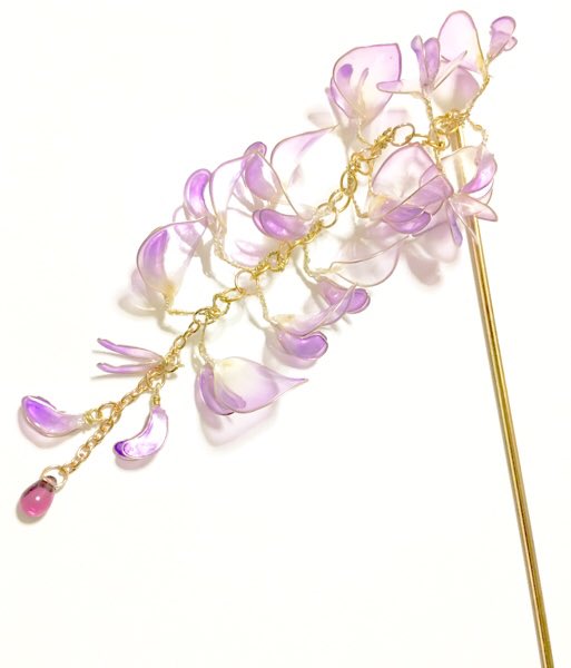 Twitter 上的 紫乃匣 ようやく藤の花のかんざしの完成です つ ゆらゆら揺れます 黒背景でも綺麗に映えるように頑張りました Minneのハンドメイドマーケット17 ディップアート T Co E7eu9zoemo Twitter