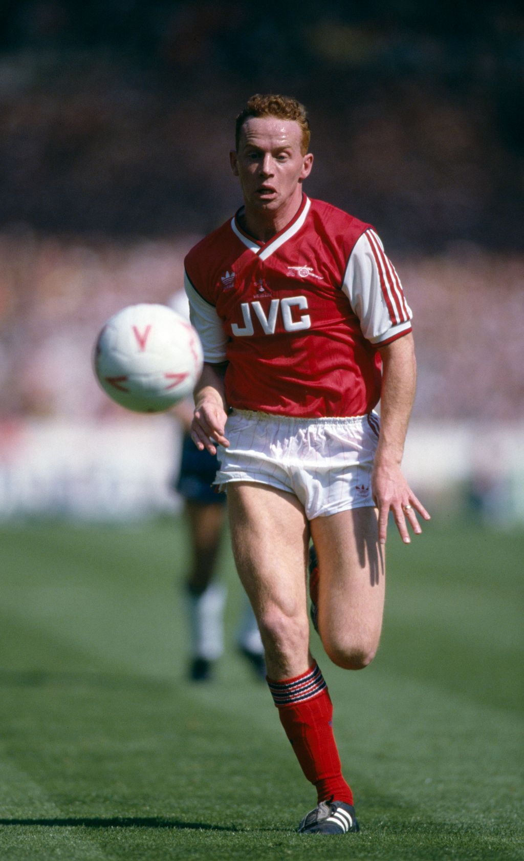  203 apps 28 goals 2 First Division Titles 1 League Cup

Happy 52nd Birthday, Perry Groves! 