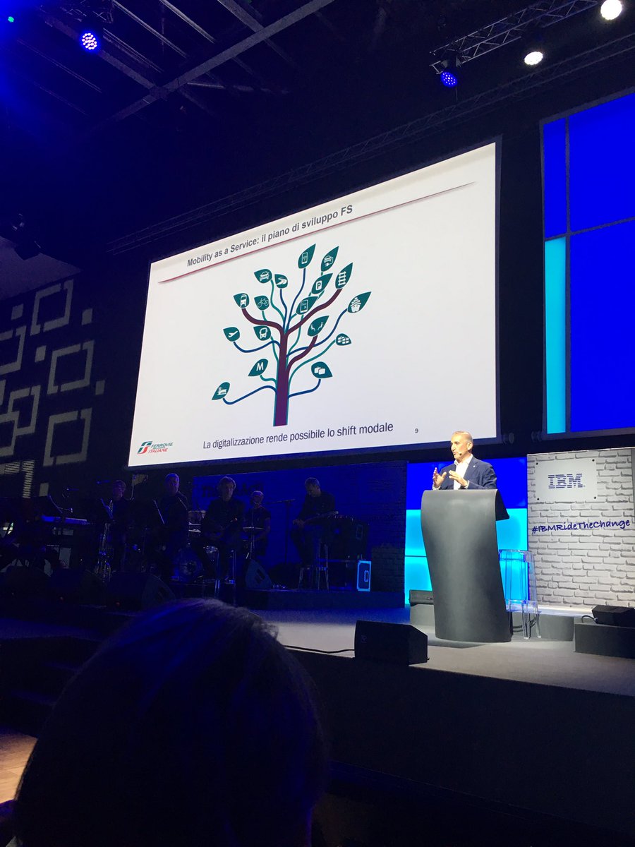 valeblush's tweet photo. Ispirazione da Mazzoncini #day1 #IBMrideTheChange #digitaltransformation #ibmthinkacademy https://t.co/bIDv6OmnnK