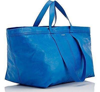 Posicionar persuadir marca Balenciaga have done it again... this time a €2 Ikea bag will keep you bang  on trend | Her.ie