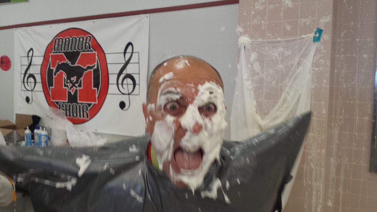 MHSparents's tweet photo. Mr. Defrancisis has WAMM spirit! https://t.co/Dbm4HSqiMS