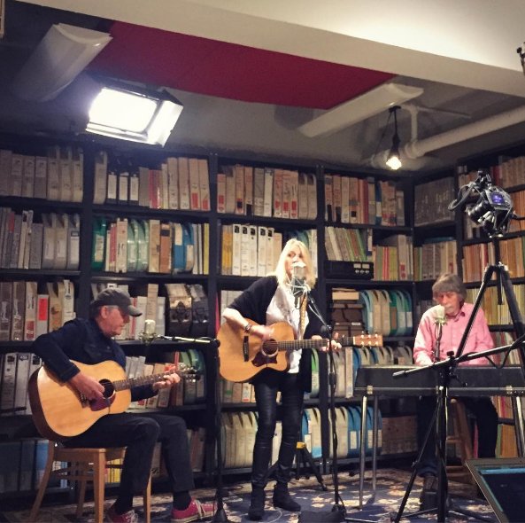 Pegi Young tweet media