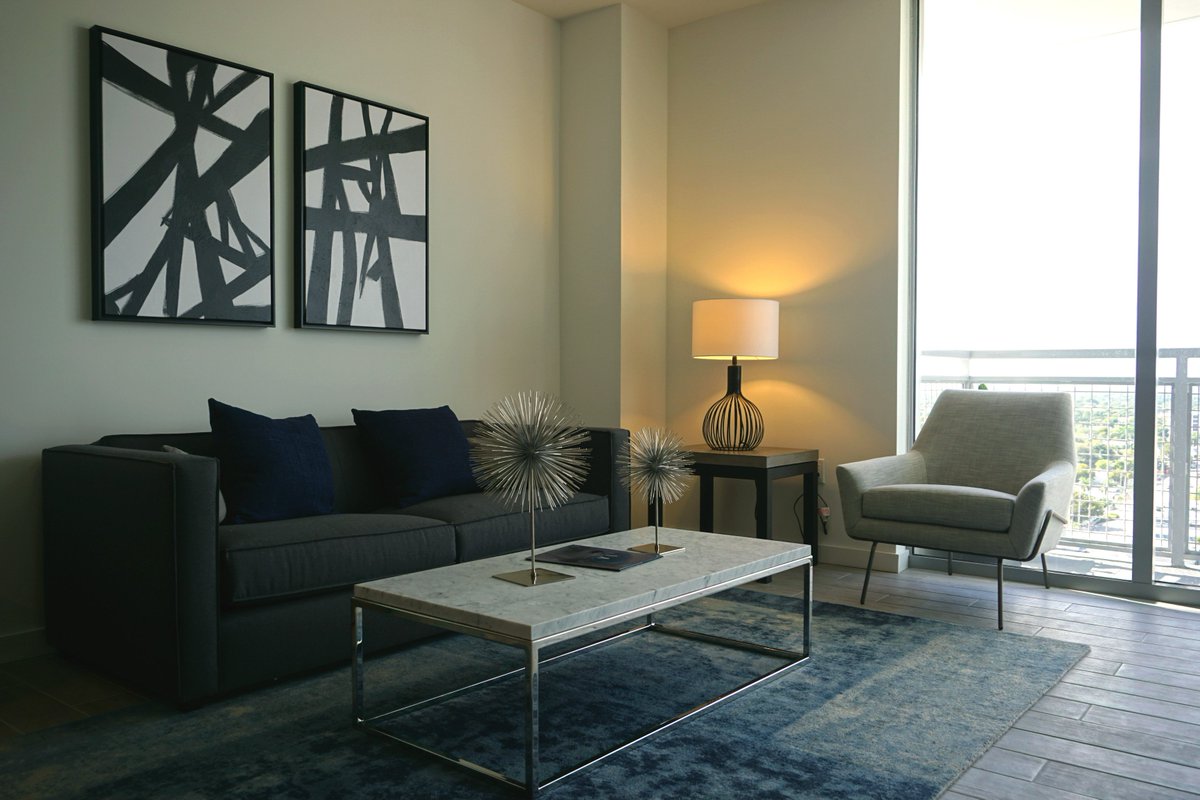 Unit 1812 at EVE, a beautiful 3-bedroom residence, is available to lease with 6 weeks free upfront. 

Call 855-483-3984 for leasing details!